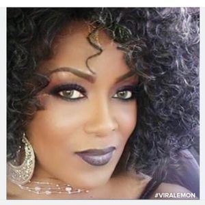 Meet your Posher, Debra